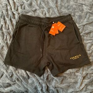 Young LA men’s sweat shorts NWT
